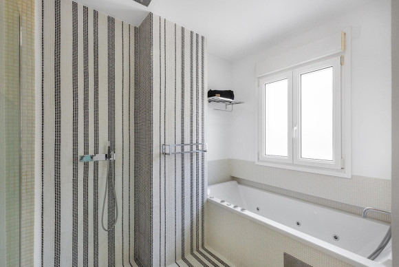 Herverkoop - Appartement  - Torrevieja - Paseo maritimo