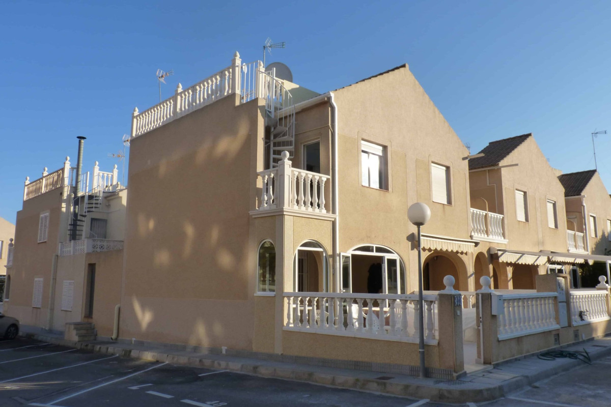 Reventa - House - Orihuela Costa - Punta Prima
