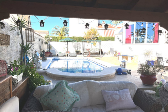 Resale - Villa - Ciudad Quesada - Central Quesada