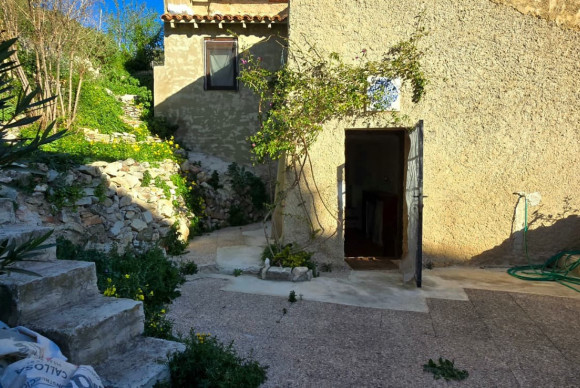 Reventa - Chalet Independiente - Callosa De Ensarrià