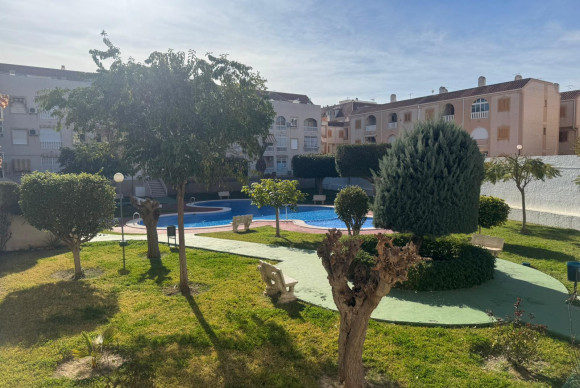 Herverkoop - Appartement  - Torrevieja - Playa del Acequión