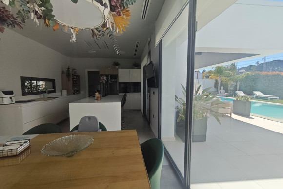 Reventa - Country House - Petrer