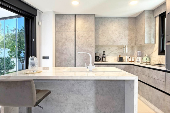 Herverkoop - Vrijstaande Villa - Orihuela Costa - Villamartin