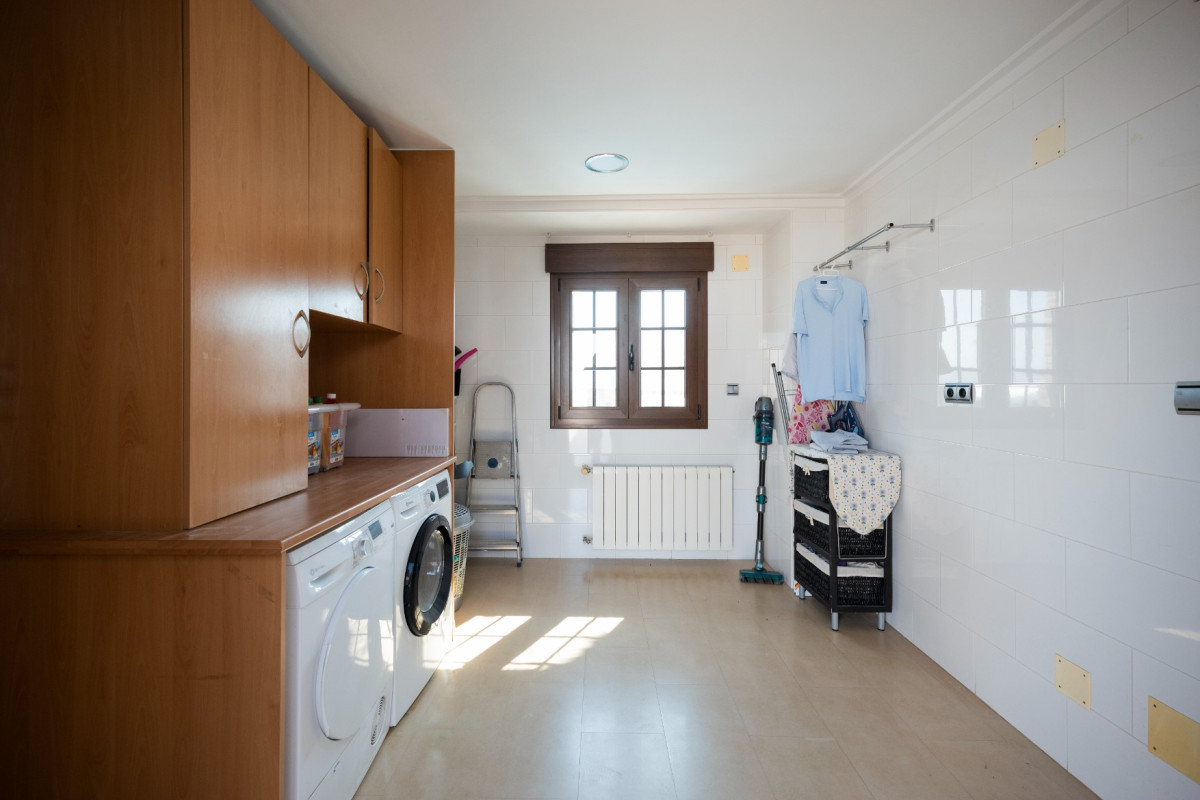 Herverkoop - Vrijstaande Villa - Jerónimo y Avileses - Jerónimo y Avileses - Town