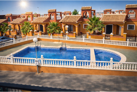 Reventa - House - Torrevieja - Aguas Nuevas