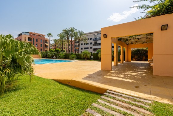 Herverkoop - Apartment / flat - Denia - Port