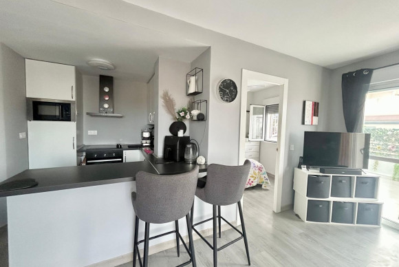 Herverkoop - Appartement  - Torrevieja - Torrevieja Town Centre