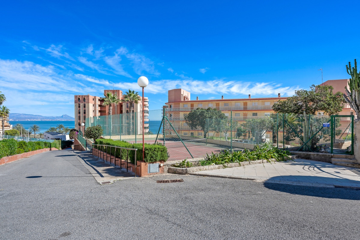 Herverkoop - Appartement  - Arenales del Sol - Arenales del Sol - Town
